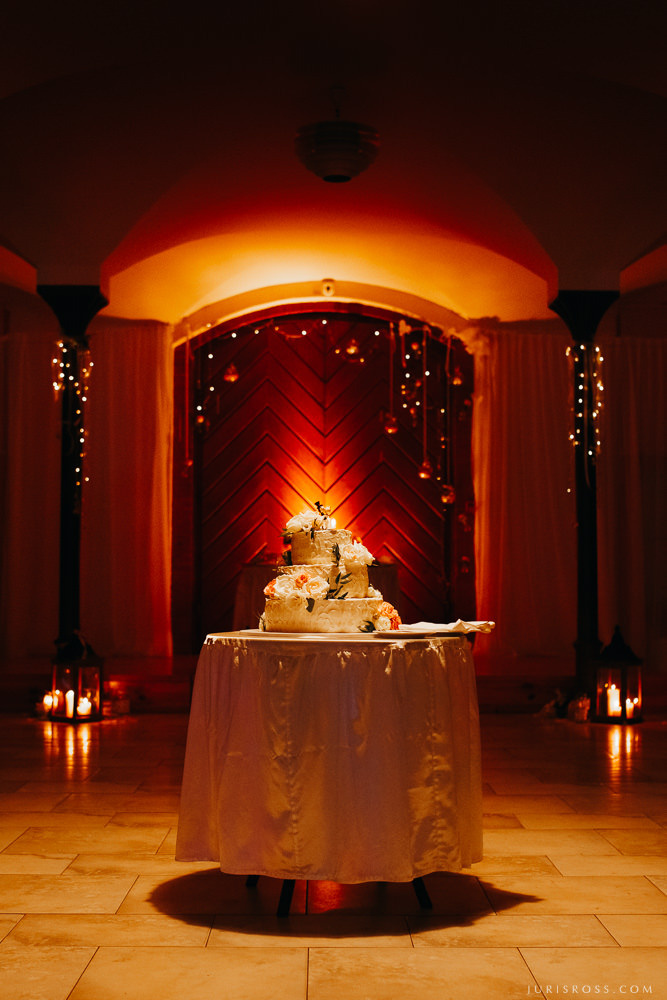 Kāzas Jaunmoku pilī ar ceremoniju lapenē
