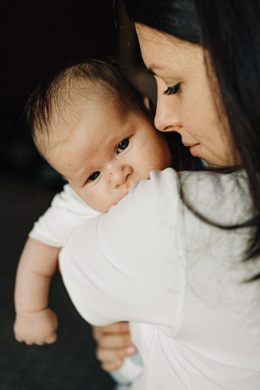 Jaundzimušā ikdienas fotografēšana mājās