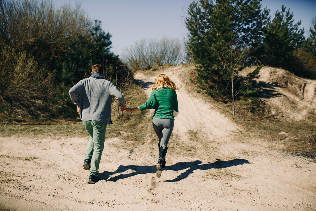 Pāra fotosesija karjerā pavasara agrumā
