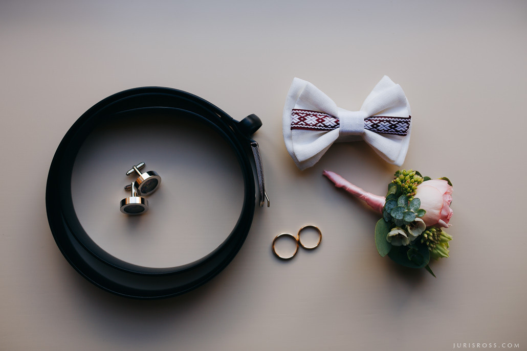 Kāzas Jaunmoku pilī ar ceremoniju lapenē