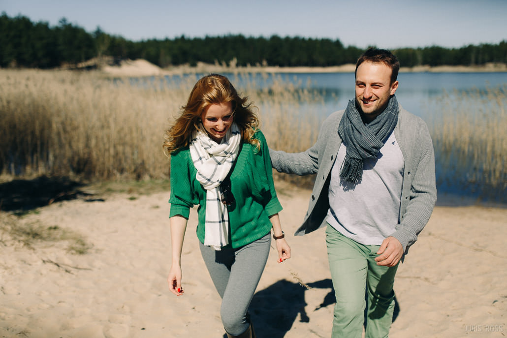 Pāra fotosesija karjerā pavasara agrumā