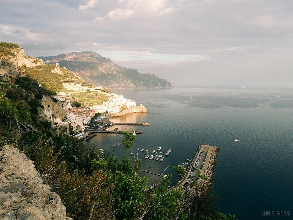 Ceļojums uz Amalfi piekrasti Itālijas rietumos