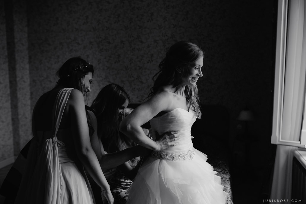 Kāzas Jaunmoku pilī ar ceremoniju lapenē