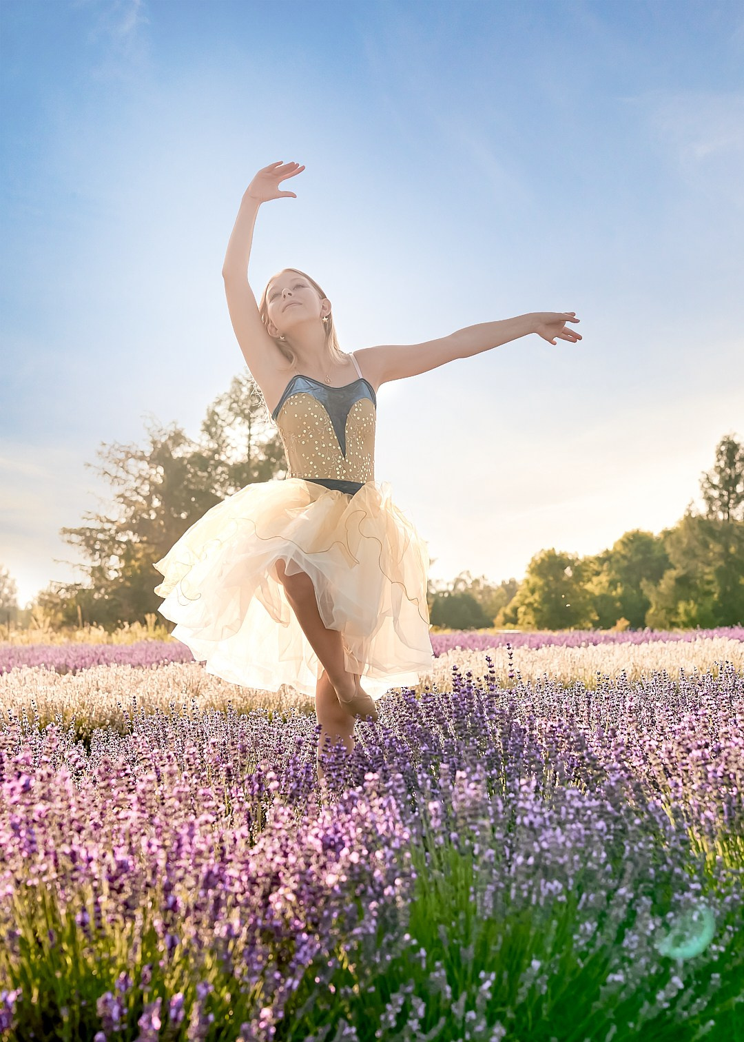 Photographs of Dancers by Photographer BobbiJo Stuart. Portrait and Personal Brand Photographer in Simcoe County, Ontario, Bobbi-jo Stuart