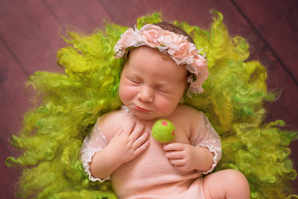 Sesja noworodkowa dla dziewczynki w Trójmieście - Natalia Lucko