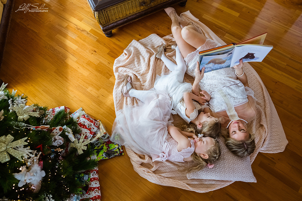 NEW YEAR. Lolly Shine. Contemporary digital artist