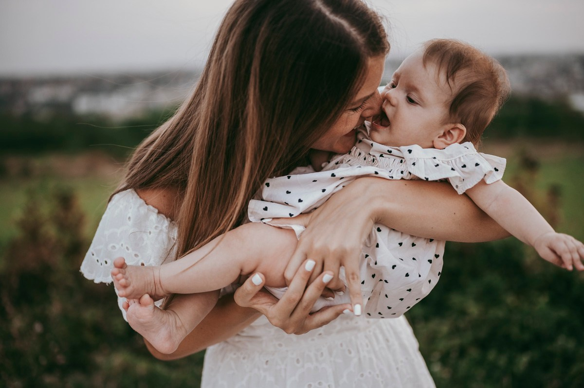 Sonja, Bojan, Nadja i Una / porodicno fotografisanje. Deciji i porodicni fotograf u Beogradu Oksana Skendzic