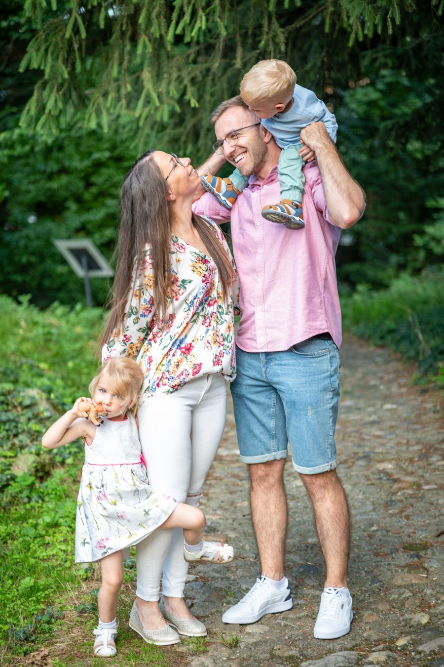 Ședință foto familie Cluj – Les Moments. Les Moments Photography — Fotograf stare civilă, botez și ședințe foto în Cluj-Napoca