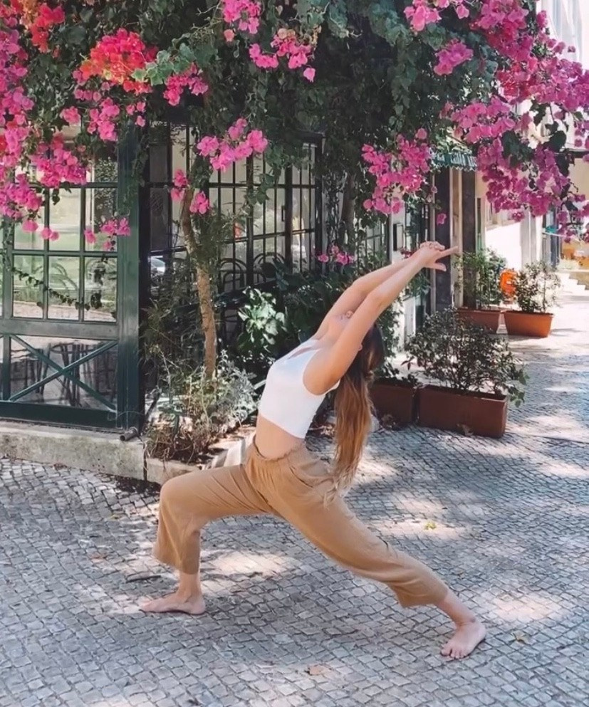 Jógový pobyt v Portugalsku 2024. Mateřství. Nevýchova. Život v souladu s přírodou. Jóga