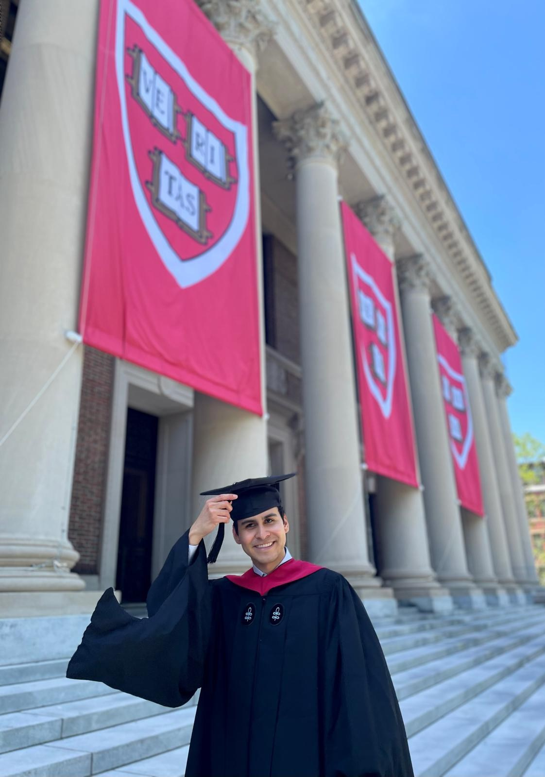 Masters graduation with Zeke. Kelly Sang, graduation and portrait photographer in Boston