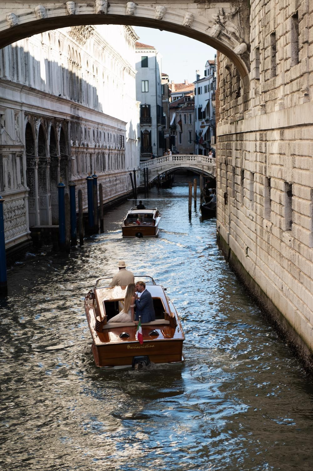 Wedding Photoshoot in Venice'sept 23. Lake Como Wedding Photographer | Elegant & Timeless Photography in Italy