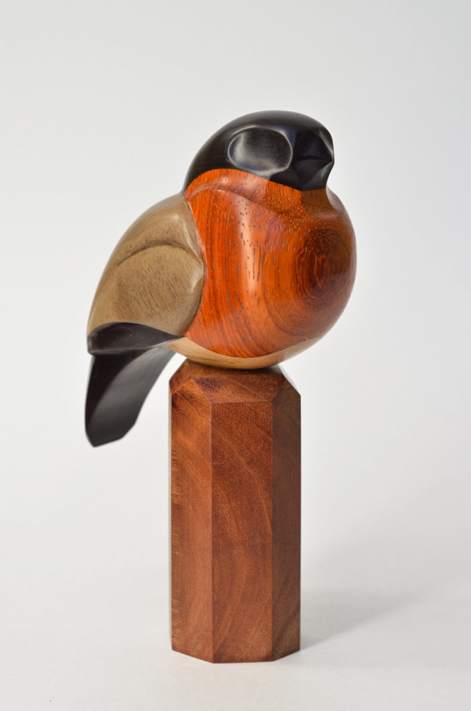 Снегирь. Резьба по дереву. Уникальные декоративные скульптуры для интерьера