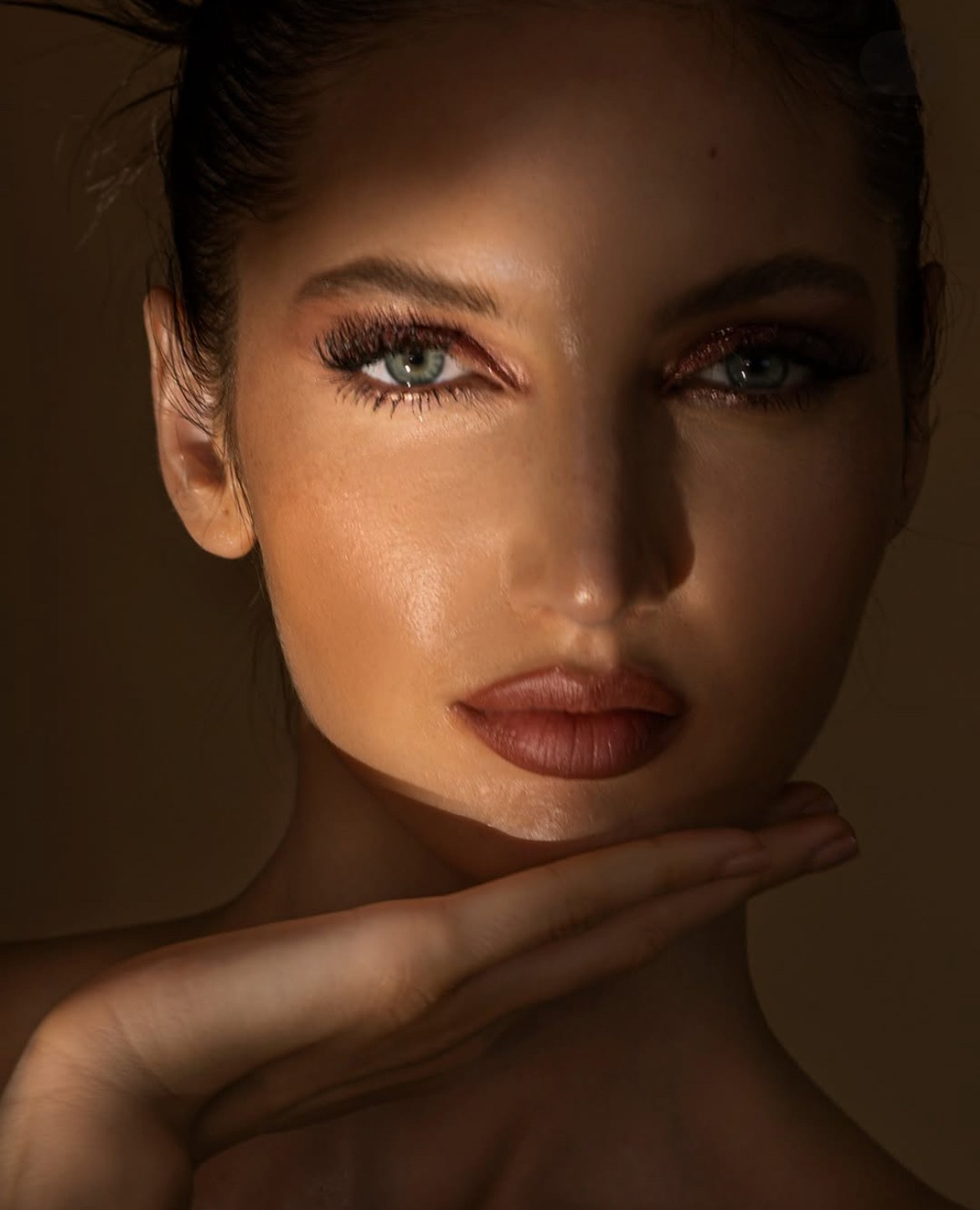 Hair and beauty. Mohit Holani | Director