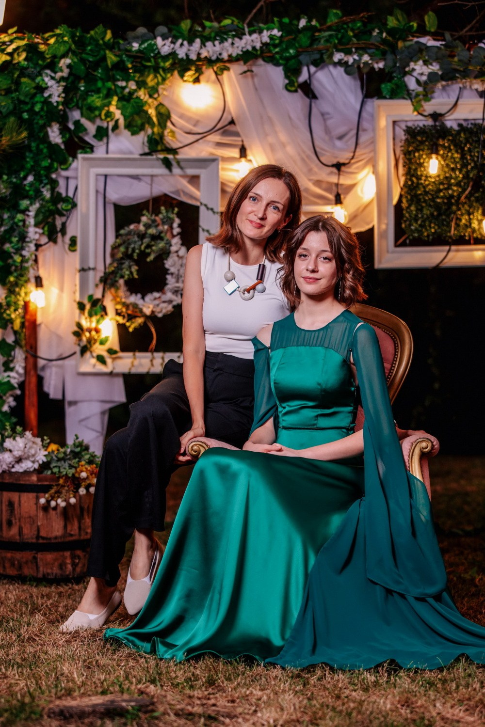 MATURSKA FOTOGRAFISANJA. Fotografi iz Backog Petrovca David i Andrea Stojanovic