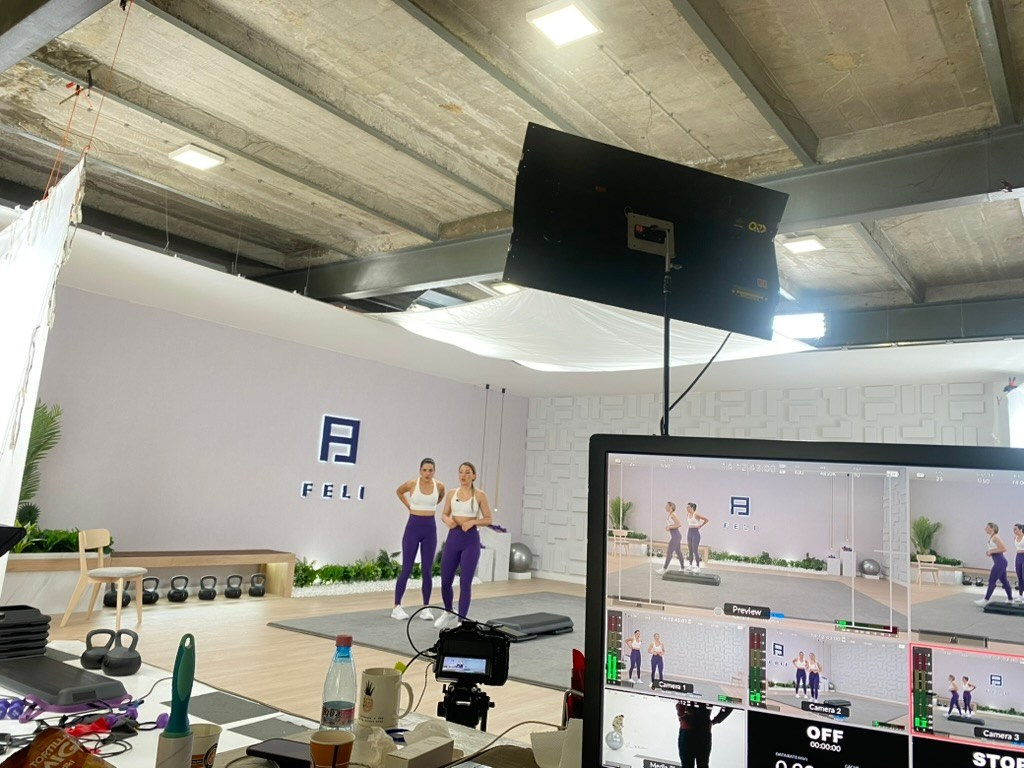 Studio Photogenic. Commercial and studio photographer in Belgrade