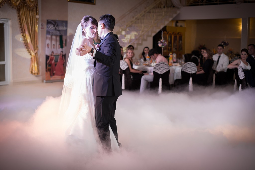 Minodora si Liviu by fotograf nunta Iasi — Eduard Schiopu
