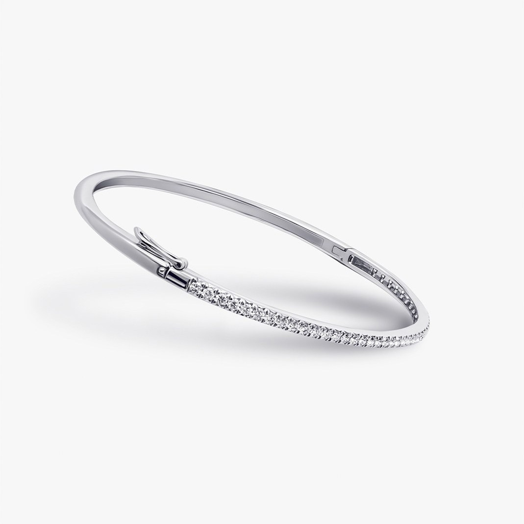 E-COMMERCE JEWELRY. Dubai photographer Anastasiia.dxb — portrait, fashion and brand photoshoots. Professional photographer for personal and commercial projects