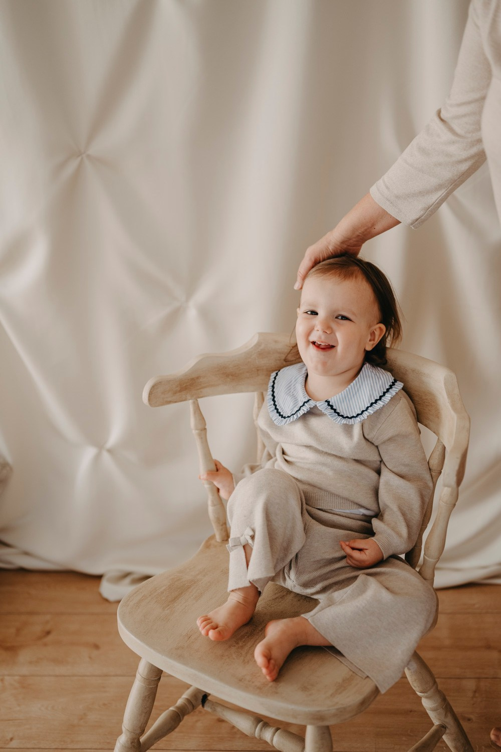 Mamine i bakine Masa i Nadja. Deciji i porodicni fotograf u Beogradu Oksana Skendzic