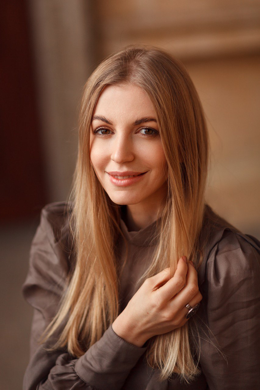 Marina. Photographer in Prague for tourists