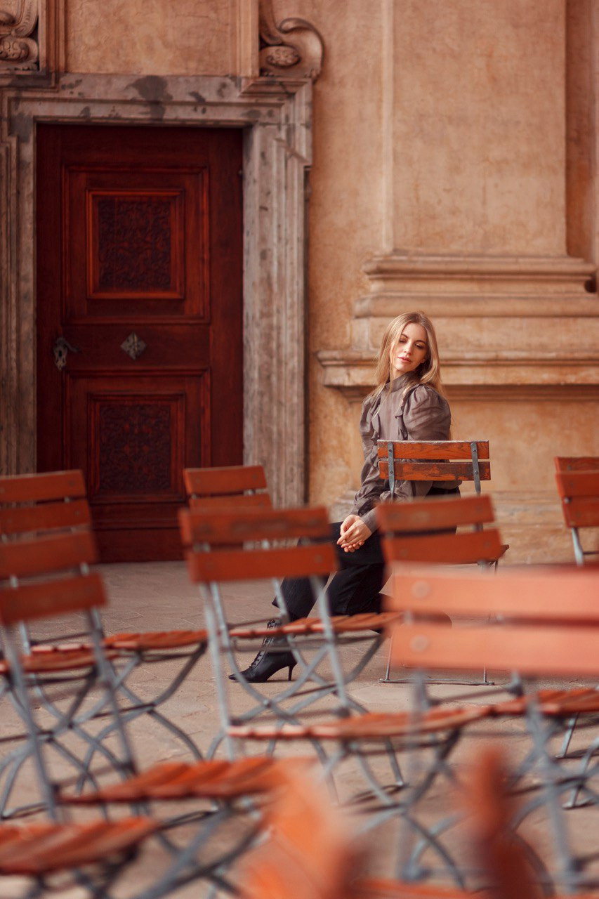 Marina. Photographer in Prague for tourists