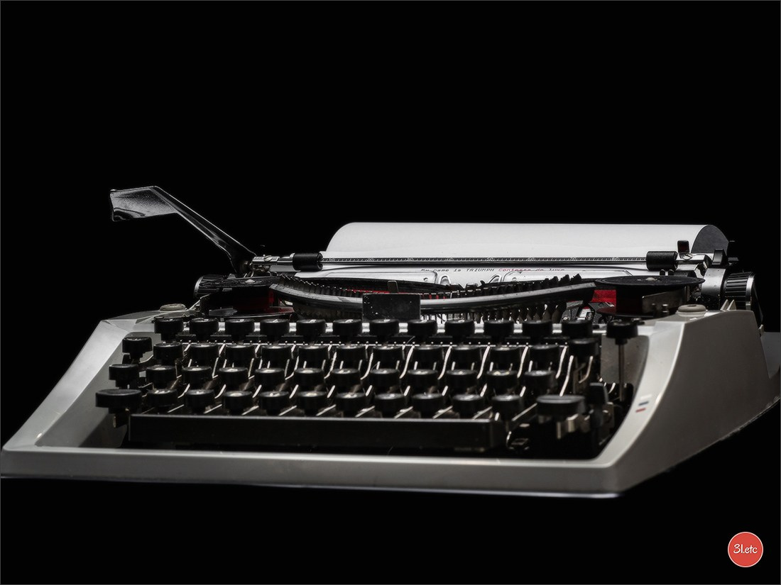 Typewriters photosession. Photographe à Strasbourg | Portraits, Studio, Enfants, Événements