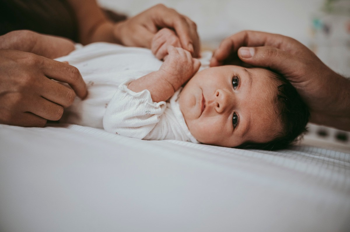 Katarina, Dejan, Petra i Julija / porodicno fotografisanje kod kuce. Deciji i porodicni fotograf u Beogradu Oksana Skendzic