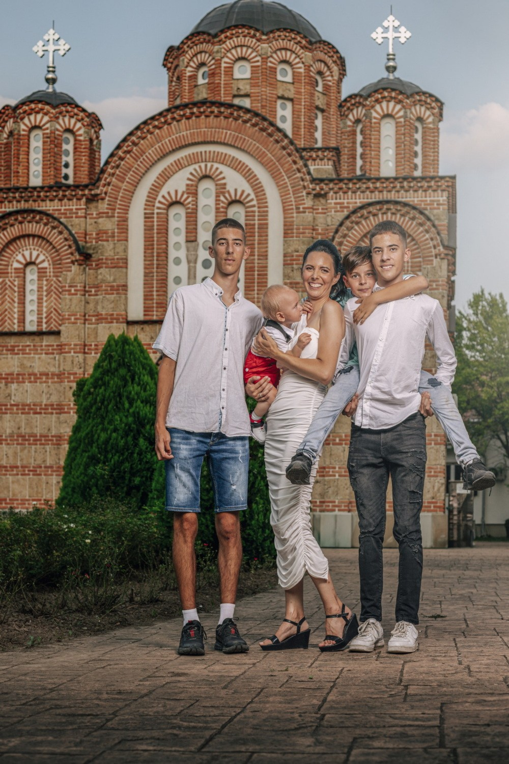 FOTOGRAFISANJE KRŠTENJA. Fotografi iz Backog Petrovca David i Andrea Stojanovic