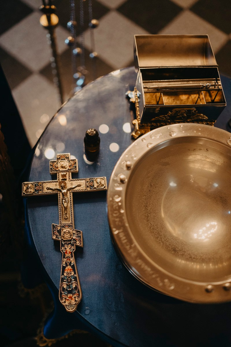 Lara / krstenje, crkva svete Ruzice na Kalemegdanu. Deciji i porodicni fotograf u Beogradu Oksana Skendzic