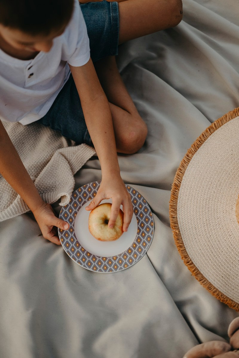 Basici / porodicno fotografisanje u prirodi. Deciji i porodicni fotograf u Beogradu Oksana Skendzic