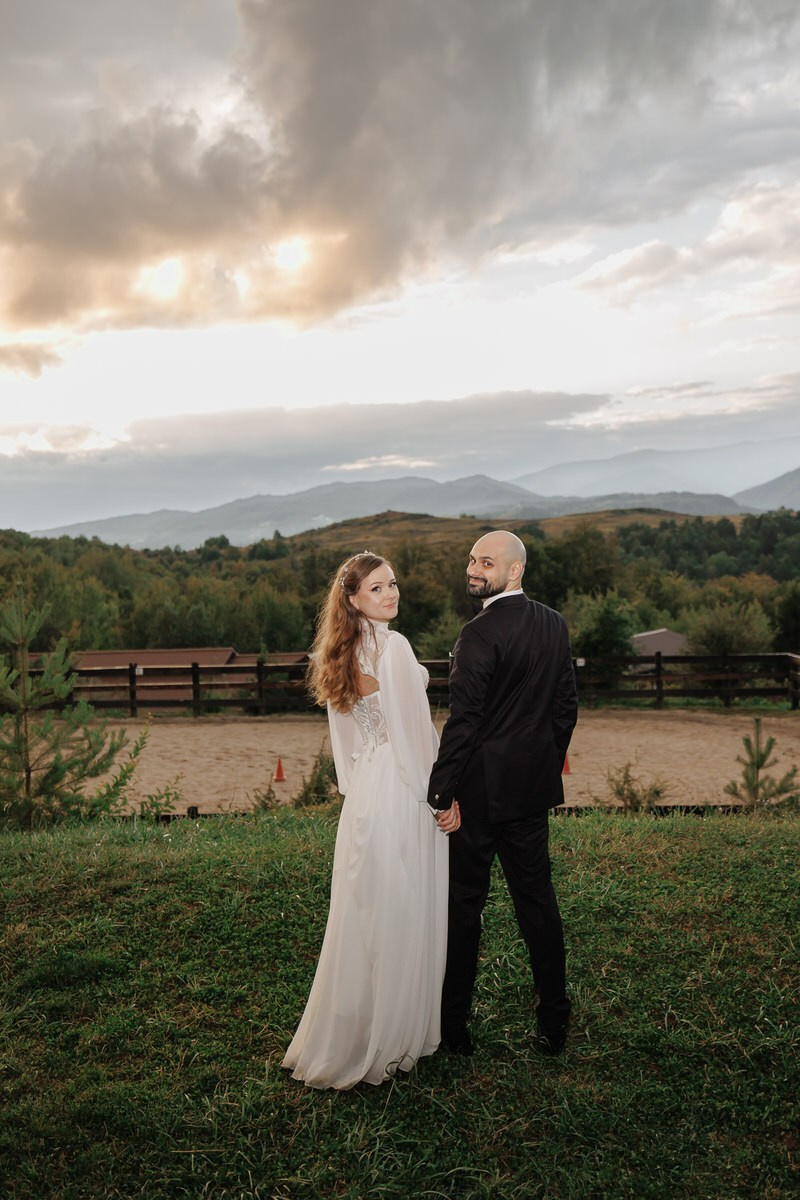 Paula + Robert. Wedding Photographer in Bucharest — Manu Ivanciu