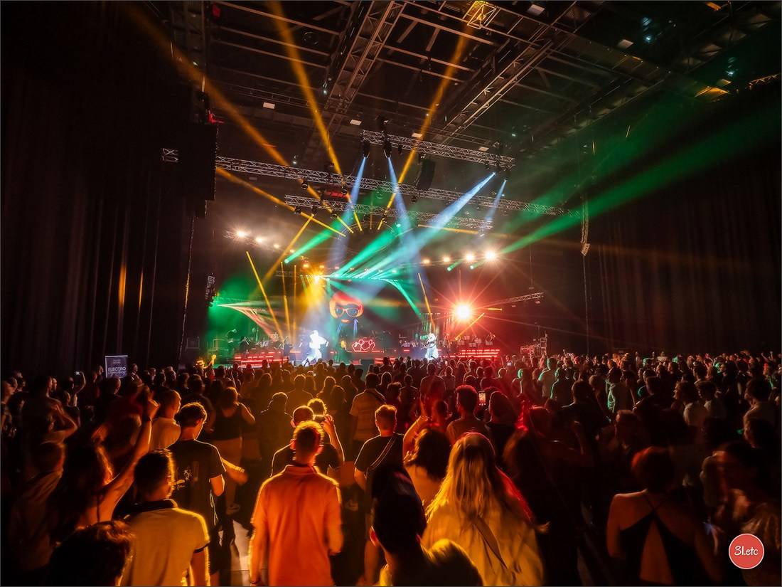 Electro Symphony. Photographe à Strasbourg | Portraits, Studio, Enfants, Événements