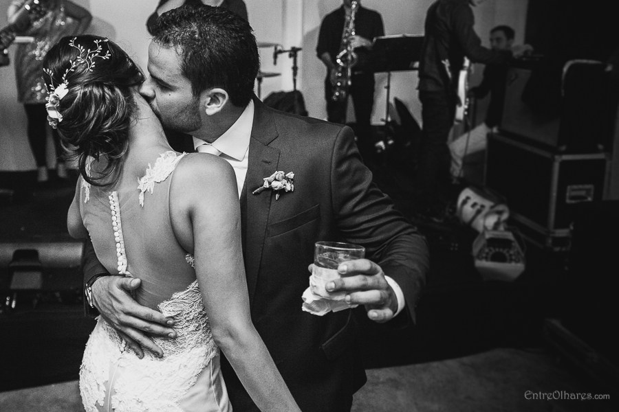 Casamento de Márcia e Marcos na Casa de Chá em Aldeia Pernambuco. Casamento ao ar livre. EntreOlhares Fotografia e Filmagem de Casamentos em Recife/PE e João Pessoa/PB — Momentos únicos eternizados com sensibilidade