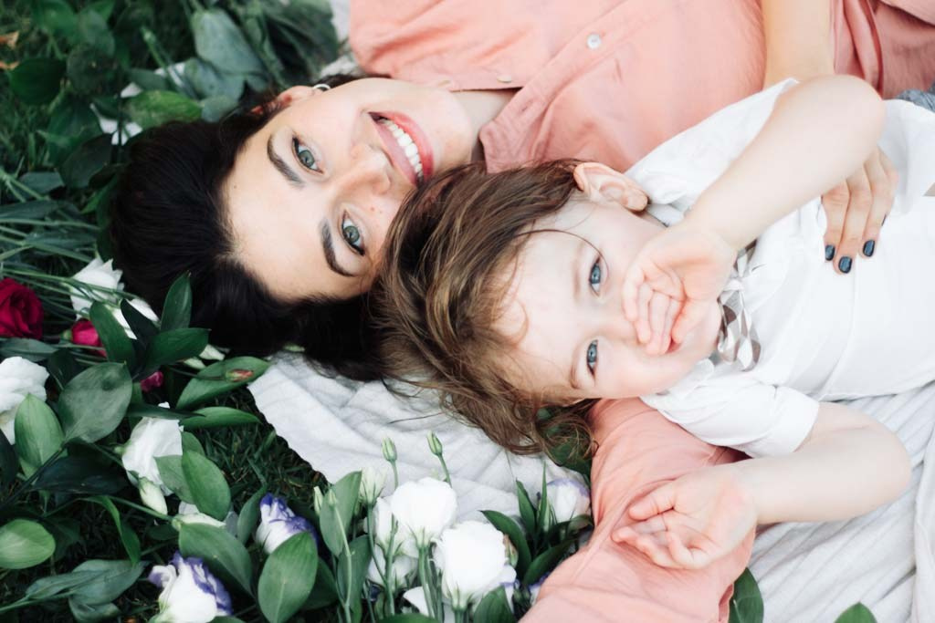 ME, SON AND GRANDMOTHER. PHOTOGRAPHER IN ISRAEL