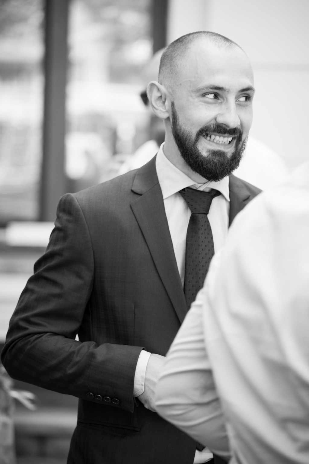 Otilia si Dragos by fotograf nunta Iasi — Eduard Schiopu
