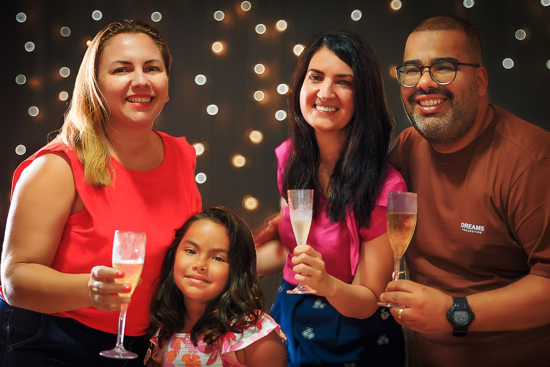 Retrato de família em home studio movel
