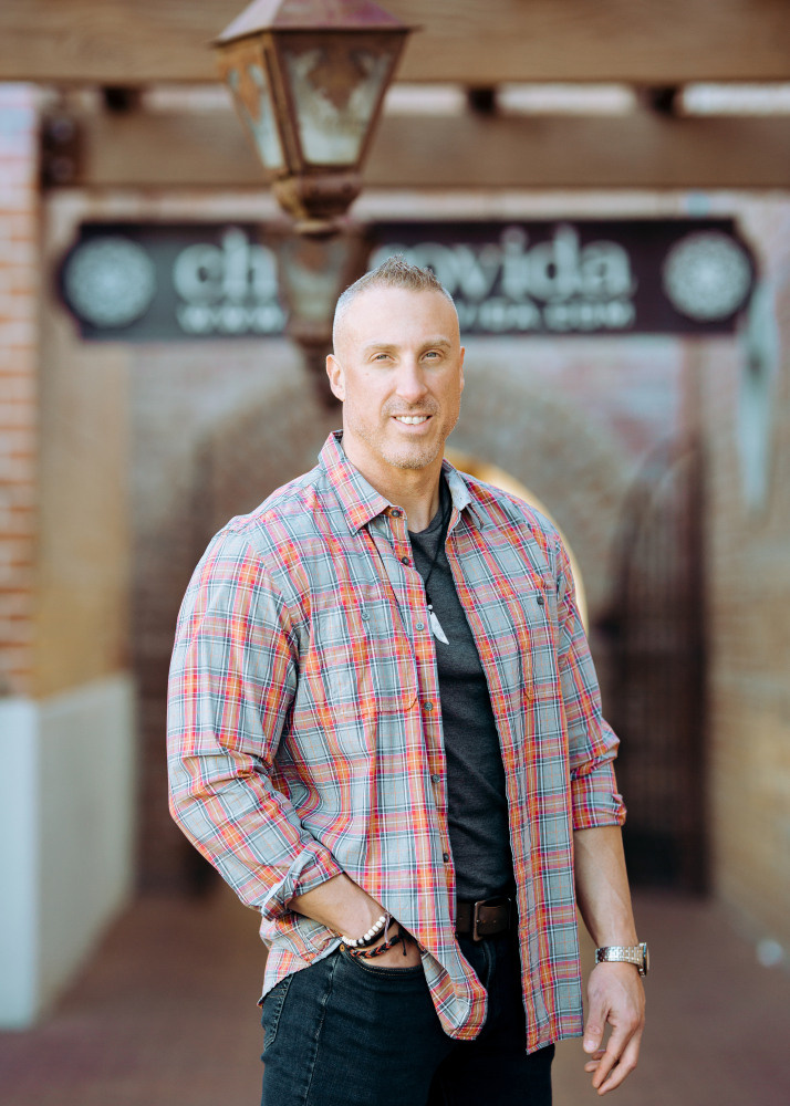 Daniel. Anastasia Post: Wedding and Editorial Photography