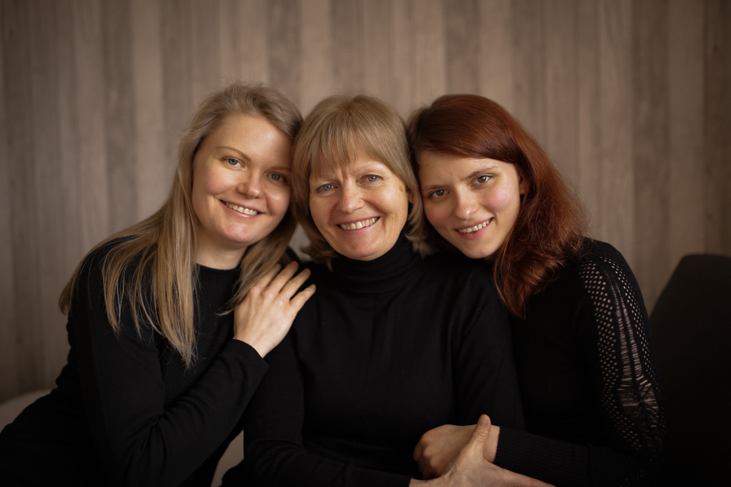 Familien Fotos von Anzhelika Costin Familien und Kunstfotografin Fulda. Anzhelika Costin fine art Porträts und Familien Fotografie in Fulda