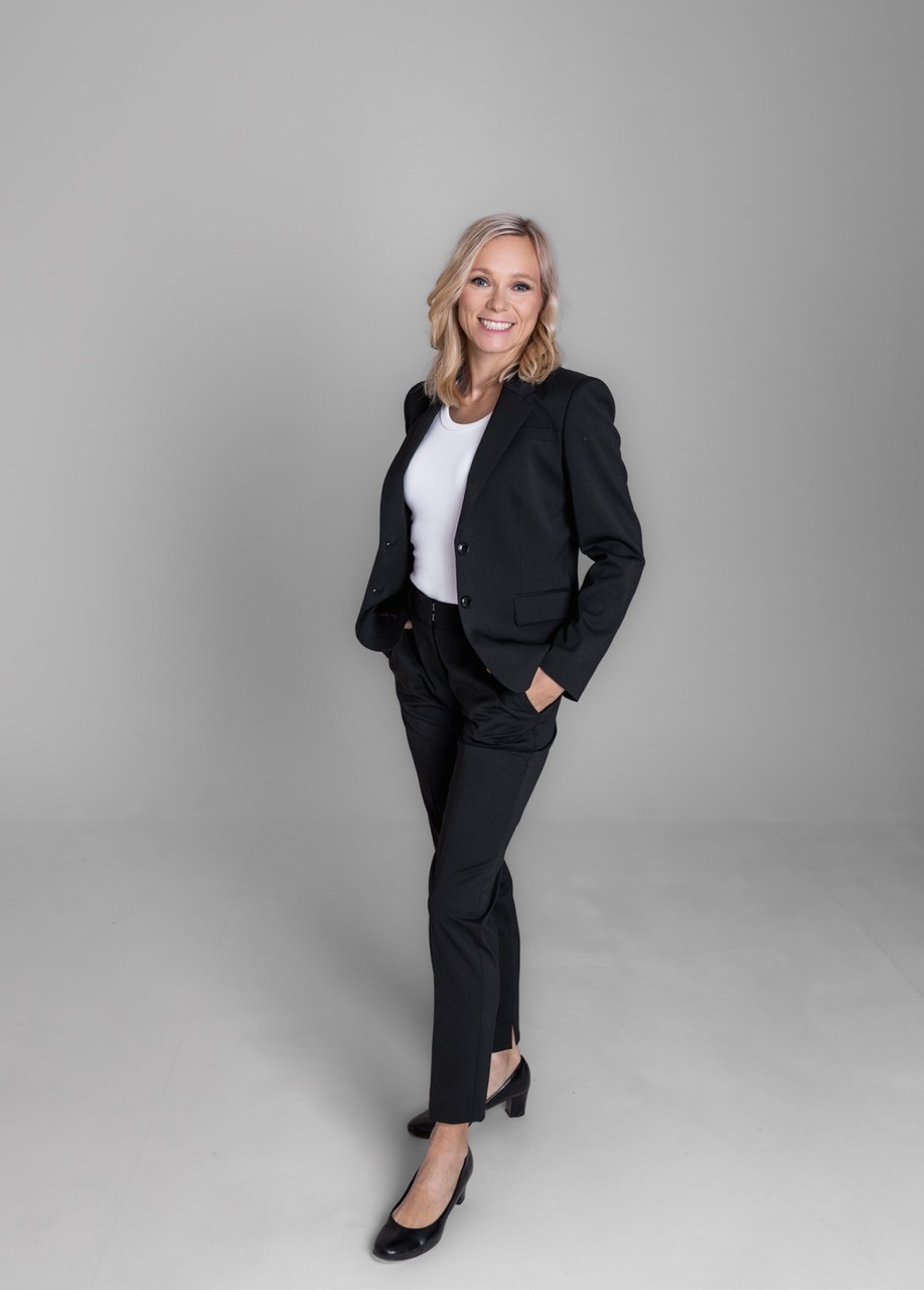 PRO MAGAZÍN. Dana Lišková — Empatická fotografka | Introspektivní umělkyně | Neurodivergentní koučka| Zakladatelka Artepy.cz