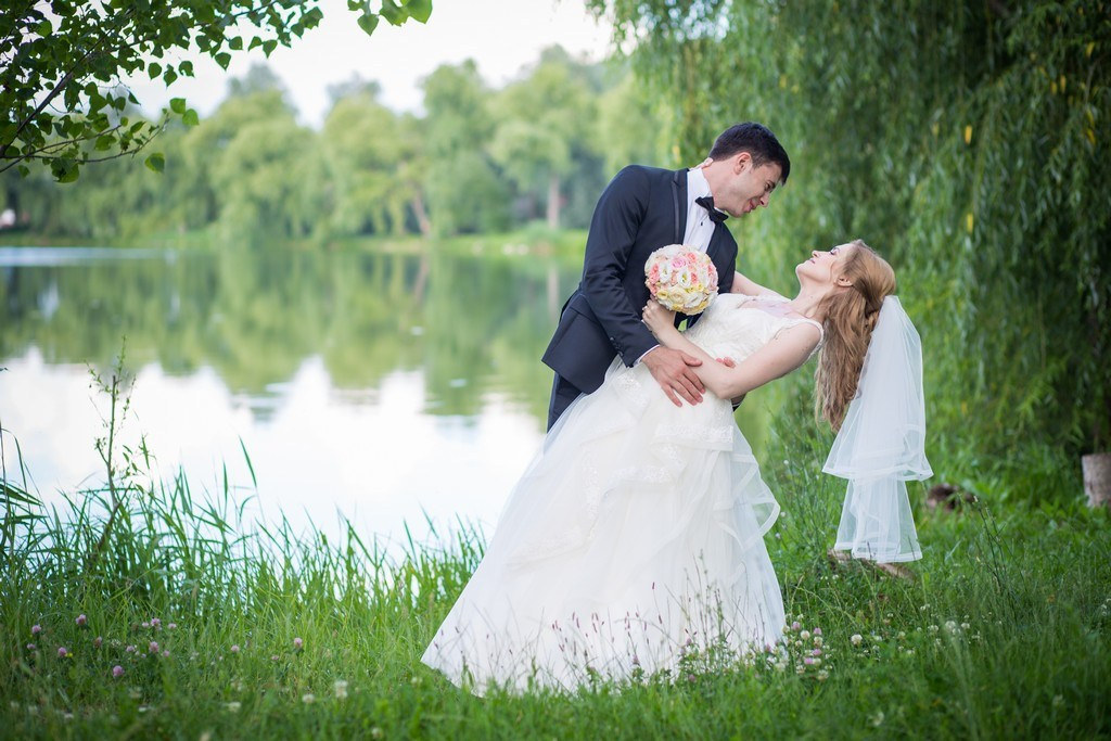 Roxana si Dorin by fotograf nunta Vaslui — Eduard Schiopu
