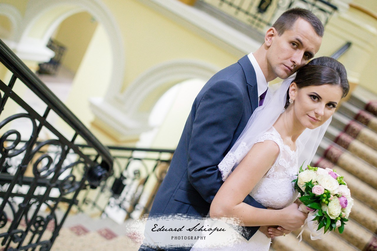 Laura si Bogdan by fotograf nunta Vaslui — Eduard Schiopu