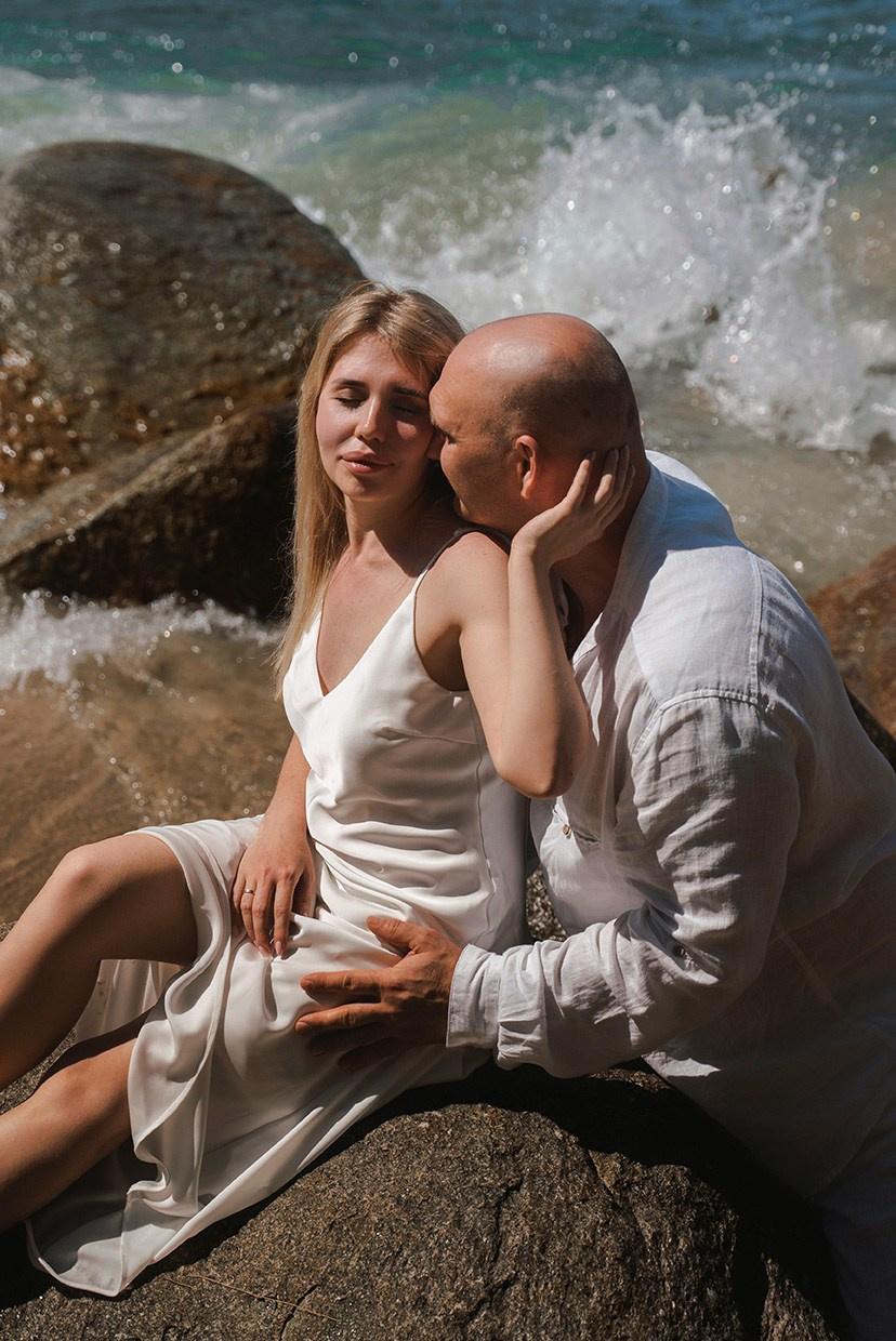 Couple Photography in Hoi An | Romantic & Timeless. Photographer in Hoi An — Veronika Guzenko. Natural photoshoots for couples, families and solo travelers. Book your shoot today