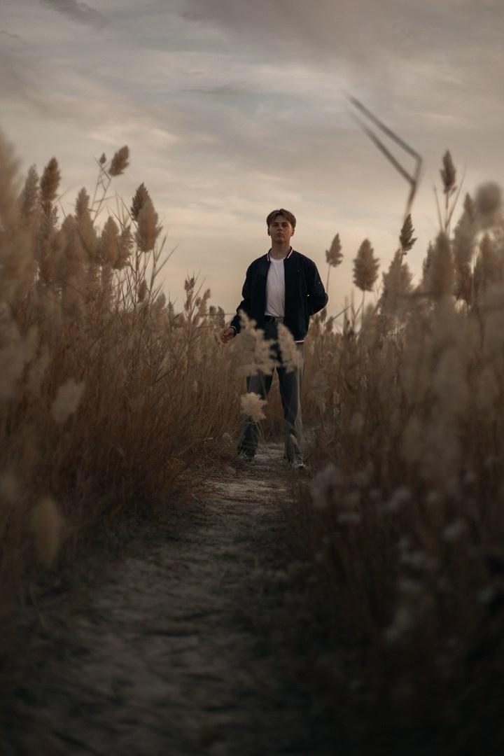 PHOTOGRAPHER JENNY IN CALGARY. I am a portrait and family photographer Jenny in Calgary