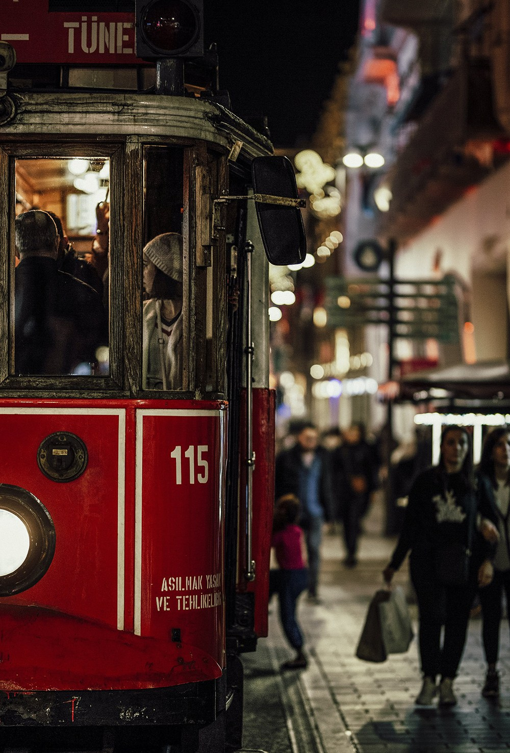 Best lightroom presets. Lightroom best cinematic presets. Pixelkub Graphic Designer & 3D Modeler