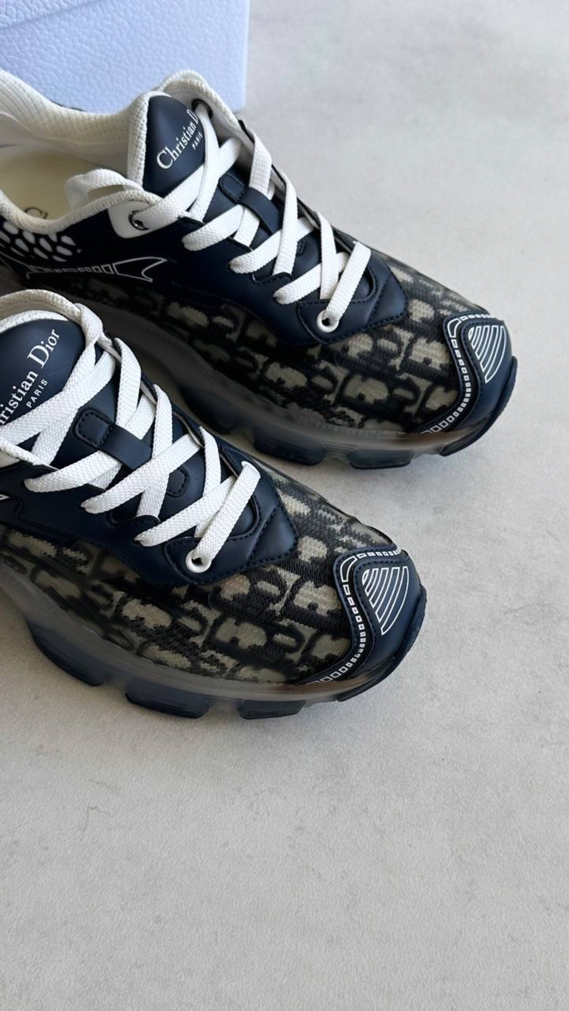 Dior. Resale store. Second hand brands store in israel