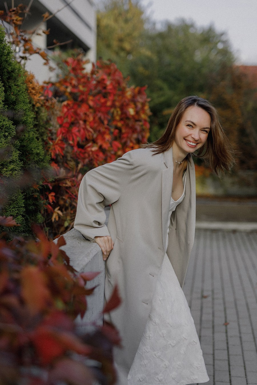 Emilia. Sesja w domu i ogrodzie. Fotograf w Krakowie i Europie