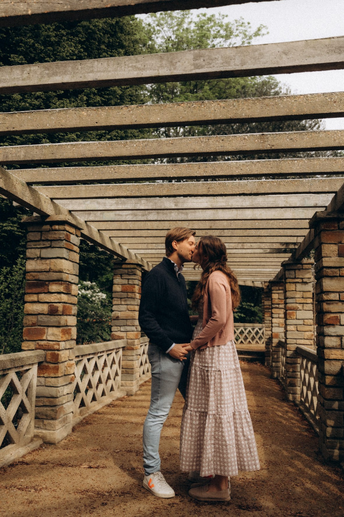 Love Story in Antwerpen. Little Birdie – Jouw familie- en huwelijksfotograaf in België en daarbuiten