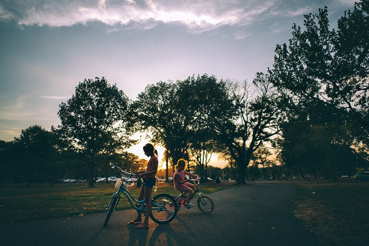 10 years ago Today — First day of school (Sophie and Eva) — Sony A7R II + Ultron 21mm f1.8 (Everything without autofocus). Emin Kuliyev — Award-Winning Wedding Photojournalist NYC & USA | Best Wedding Photographer Known for Candid, Timeless Moments