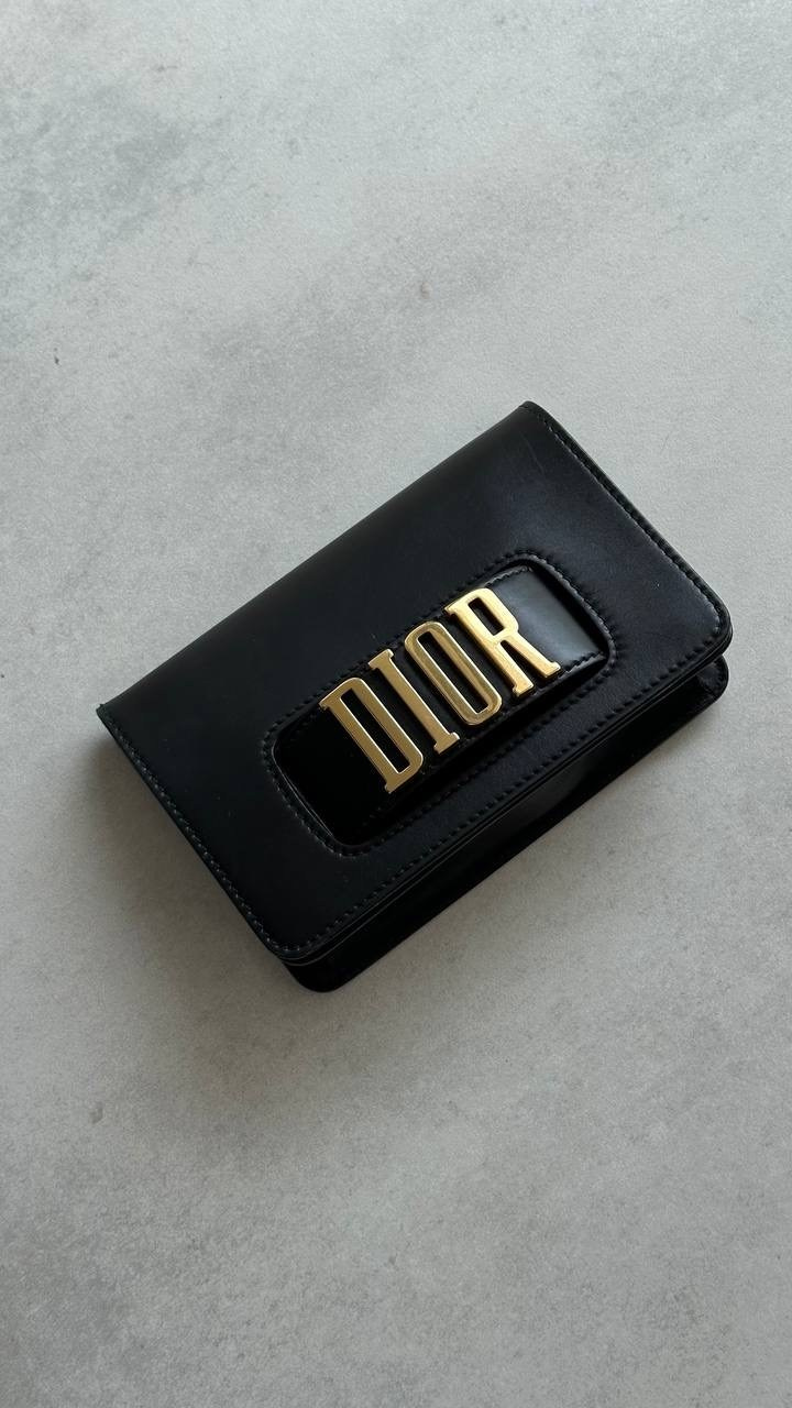 Dior. Resale store. Second hand brands store in israel