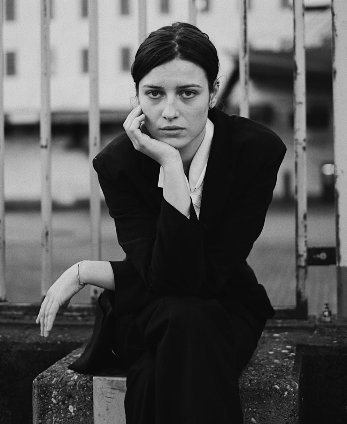 Outdoor Portraits. Sasha Silver Photography