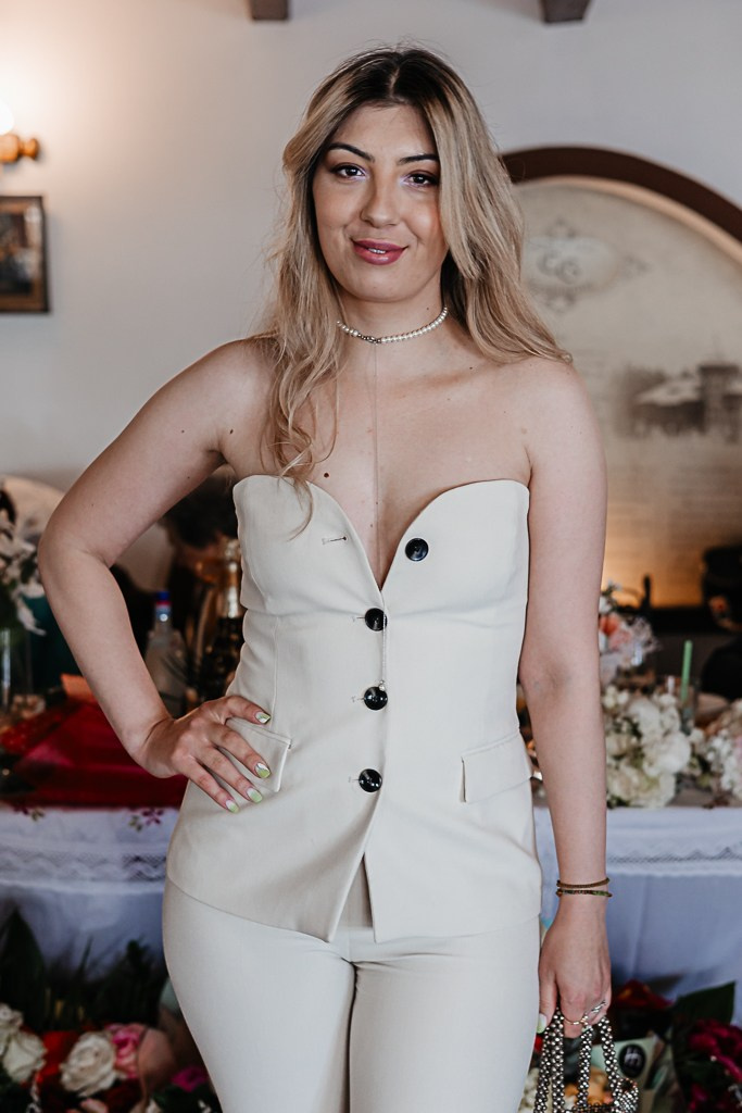 Nuntă de aur. FotoACTIV.ro - Imaginea ta contează